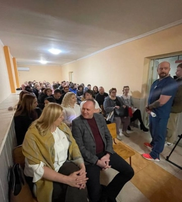 У Луцькій стоматполіклініці дехто з працівників хочуть надалі працювати за старими корупційними правилами: провели збори