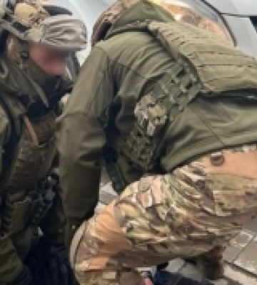 Закарпатські поліцейські затримали двох наркоторговців
