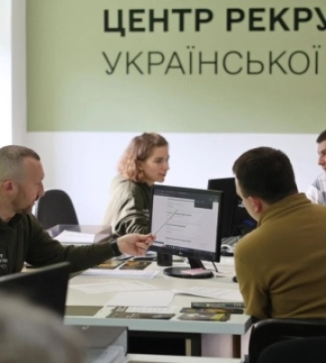 У Львові за місяць до центру рекрутингу ЗСУ звернулися майже 300 людей