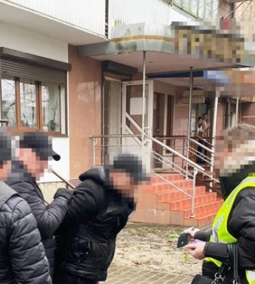 «Накрили» волинського псевдоблагодійника, який з ухилянтів робив волонтерів