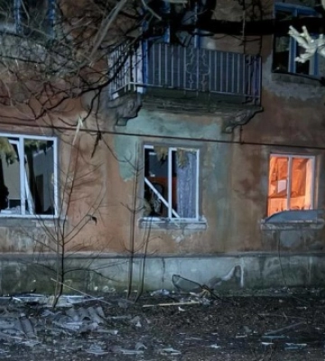 У Селидовому внаслідок обстрілу поранена літня жінка