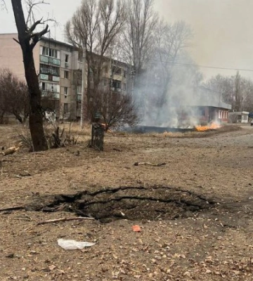 Окупанти скинули авіабомбу на школу та приватний будинок на Харківщині