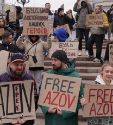 &quot;Не мовчи, полон вбиває&quot;: в Києві рідні військовополонених вийшли на мітинг, фото