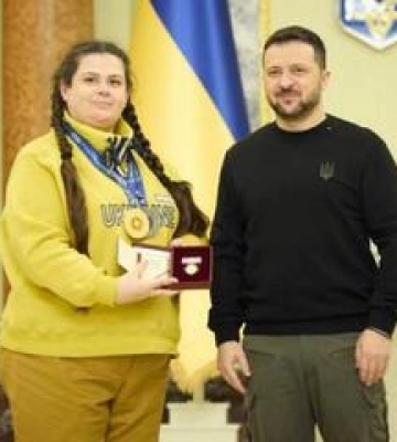 Президент України нагородив шахістку з Полтавщини Наталю Мироненко