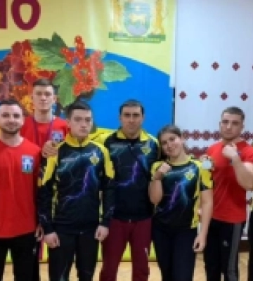 Рівненська молодь привезла додому шість нагород Чемпіонату України з армреслінгу