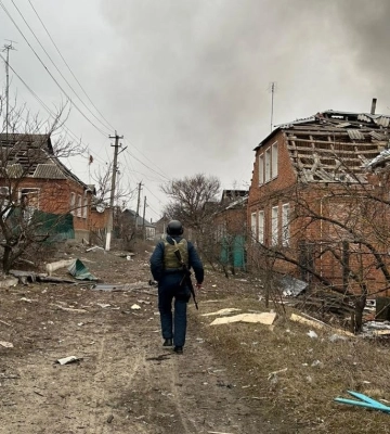 Росіяни скинули на Вовчанськ авіабомби: поранено чоловіка