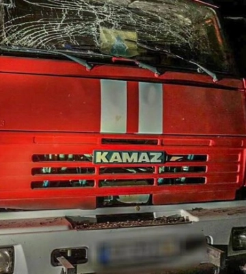 Россияне скинули авиабомбу на пожарную часть в Харьковской области
