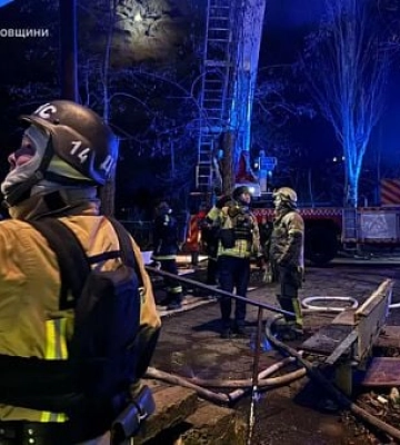 В Кривом Роге спасатели ликвидировали пожар после падения обломков шахеда