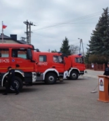 Рятувальники Сарн отримали автомобіль від колег з Польщі