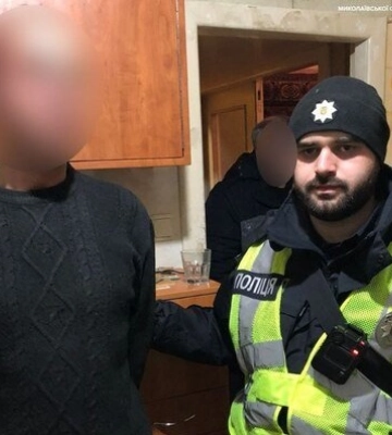 У Миколаєві під час сварки чоловік вдарив опонента викруткою