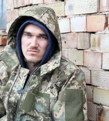 Глядачі НТК зібрали понад 70 тисяч гривень для пораненого військового Юрія Козарука (відео)