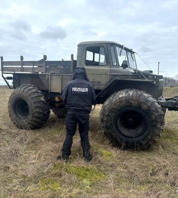 Всюдихід, мотопомпи та бурштин: на Рівненщині викрили старателів