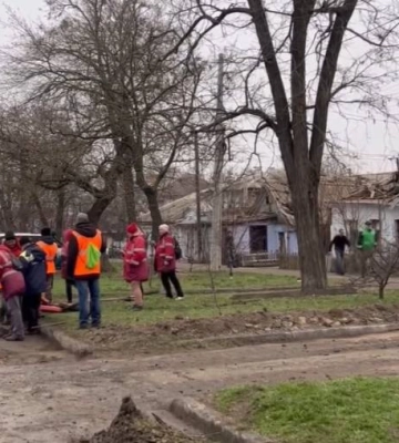 «Обсяг робіт значний»: у Миколаєві ліквідовують наслідки ракетного удару