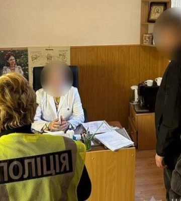 Заввідділення затримана на Буковині на хабарі 175 тис. грн за оформлення групи інвалідності, - Нацполіція. ФОТО