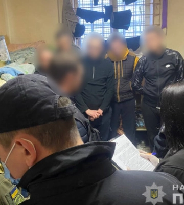 Поліція викрила учасників ОЗГ, які організували наркотрафік до Рівненського СІЗО
