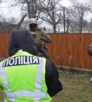 Бурштинові старателі влаштували бійку з поліцією: на Рівненщині триває розслідування лютневого інциденту