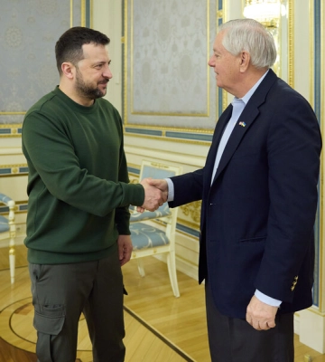 Зеленский встретился в Киеве с сенатором США Грэмом и объяснил ему критическую важность поддержки Украины