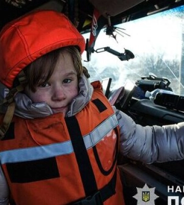 Діти — сироти та позбавлені батьківського піклування. З ТОТ Херсонщини вдалось повернути до України опікунську родину