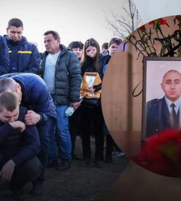 Погиб, спасая других: в Одесской области похоронили пожарного Дениса Колесникова, которого убила Россия