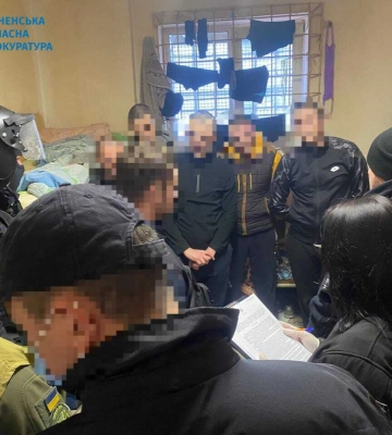 «Смотрящому» за СІЗО лучанину оголосили підозру у поширенні злочинного впливу