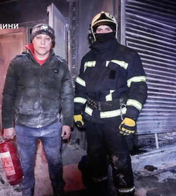 На будівельному ринку в Одесі сталася пожежа
