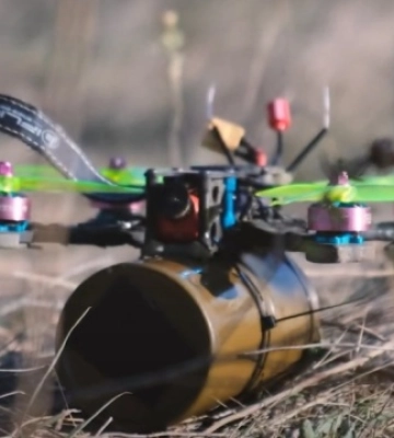 На Херсонщині загинули троє чоловіків, які розбирали знайдений FPV-дрон