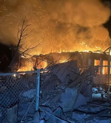 Росіяни вдарили ракетами по Селидовому, є поранені і багато руйнувань: фото