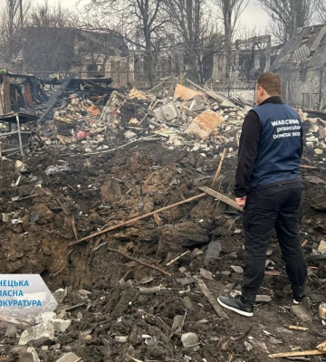 Россияне ударили по Селидово из С-300: есть пострадавшие, повреждены жилые дома и автомобили