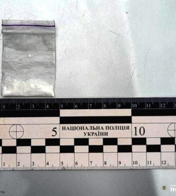 У Костополі  поліцейські знайшли метамфетамін у двох перехожих