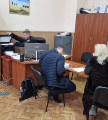 На Дніпропетровщині експосадовиця Держпродспоживслужби систематично вимагала хабарі з підлеглих, – прокуратура