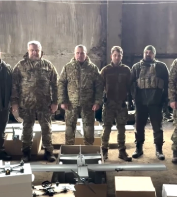 &quot;Українська команда&quot; доставила на Бахмутський напрямок FPV-дрони та дрони-літаки