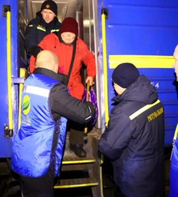 З Донеччини — на Рівненщину: в ОВА повідомили, коли прибуде евакуаційний потяг