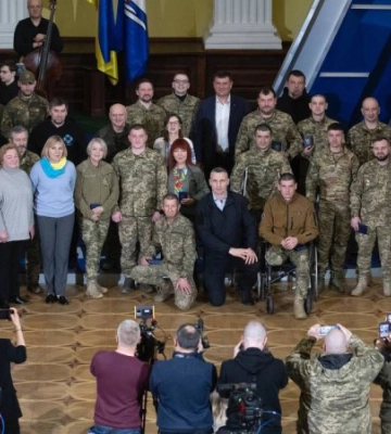 КМДА: Віталій Кличко привітав бійців 5 окремої штурмової Київської бригади з другою річницею створення