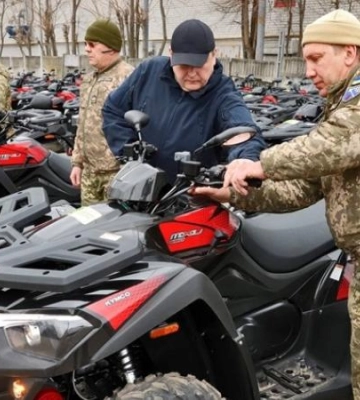 Для евакуації поранених та бойових завдань: Дніпро надав Силам оборони перші 50 нових квадроциклів