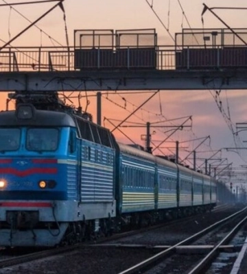 Через деформацію земляного полотна призупинено залізничне сполучення між Хмельницьким та Камʼянець-Подільським
