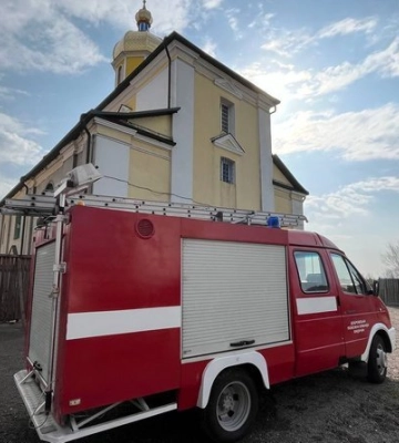 Як на Волині вже пів року працює добровільна пожежна команда ченців-рятувальників