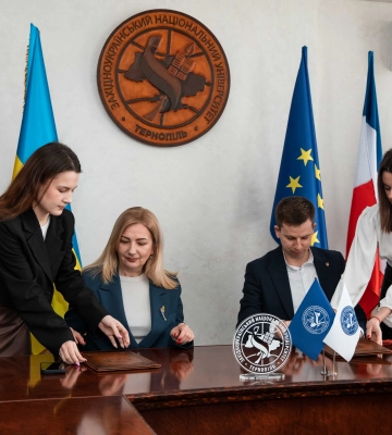 Класичний університет Тернополя підписав Договір про співпрацю із Тернопільським академічним ліцеєм «Українська гімназія» ім.&amp;hellip;