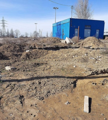 Миколаївці просять відновити дорогу та тротуар після прильоту за колишнім «Епіцентром» – в адміністрації кажуть, що на це немає&amp;hellip;