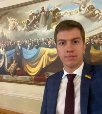 Поїзд на Варшаву в Рівному зупиняли через нардепа «Слуги Народу»