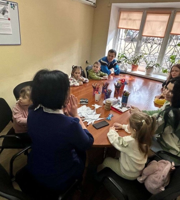 Психологічна допомога та заняття з розвитку. Які послуги можна отримати у міському центрі соціальних служб