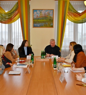 Щоб усі діти зростали в родинах: на Волині впроваджують сімейні форми виховання