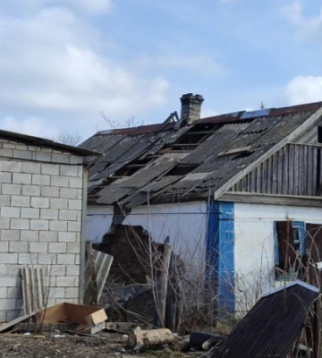 Росіяни скинули авіабомбу на житловий будинок в Донецькій області: є жертви