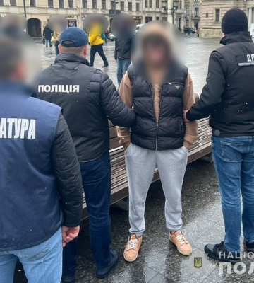 10 000 доларів за фіктивний статус багатодітного батька