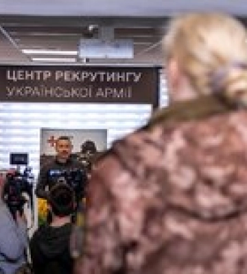В Днепре открылся один из крупнейших рекрутинговых центров в Украине – фото