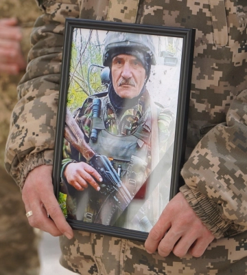 Не витримало серце: на Волині провели в останню дорогу сержанта Ігоря Остапчука
