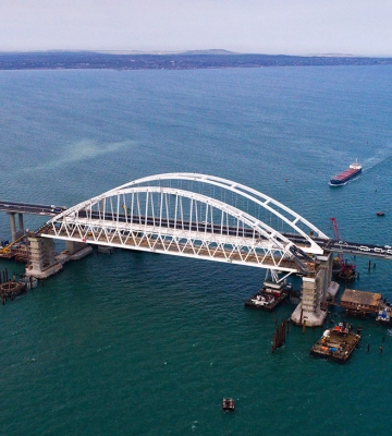 РФ строит железную дорогу в Крым: почему она не станет альтернативой Керченскому мосту
