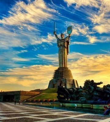  РОСІЯНИ НАНЕСЛИ ПОТУЖНИЙ РАКЕТНИЙ УДАР ПО КИЄВУ ❗️ Подробиці ракетної атаки  Термінові новини