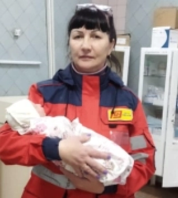 На Одещині дві дівчинки з&#039;явилися на світ у каретах «швидкої»