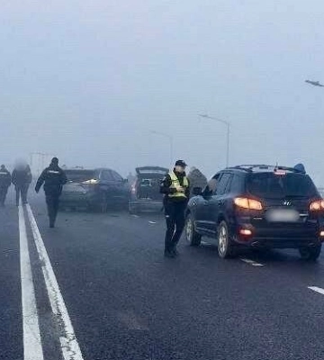 У Львові густий туман: сталася масштабна ДТП за участю 27 авто
