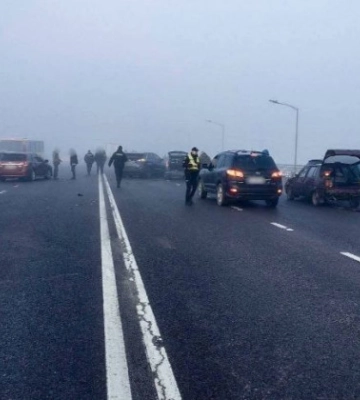 У Львові у масштабній ДТП зіткнулися близько 27 автівок: з’явилося відео